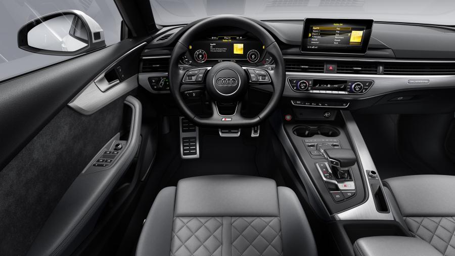 Торпедо Audi S5 Sportback TDI 2019 года  (WW) (фото 11 из 15)